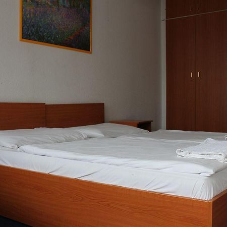 Romai Hotel Budapest Eksteriør billede